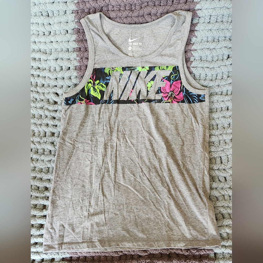 NIKE Tank